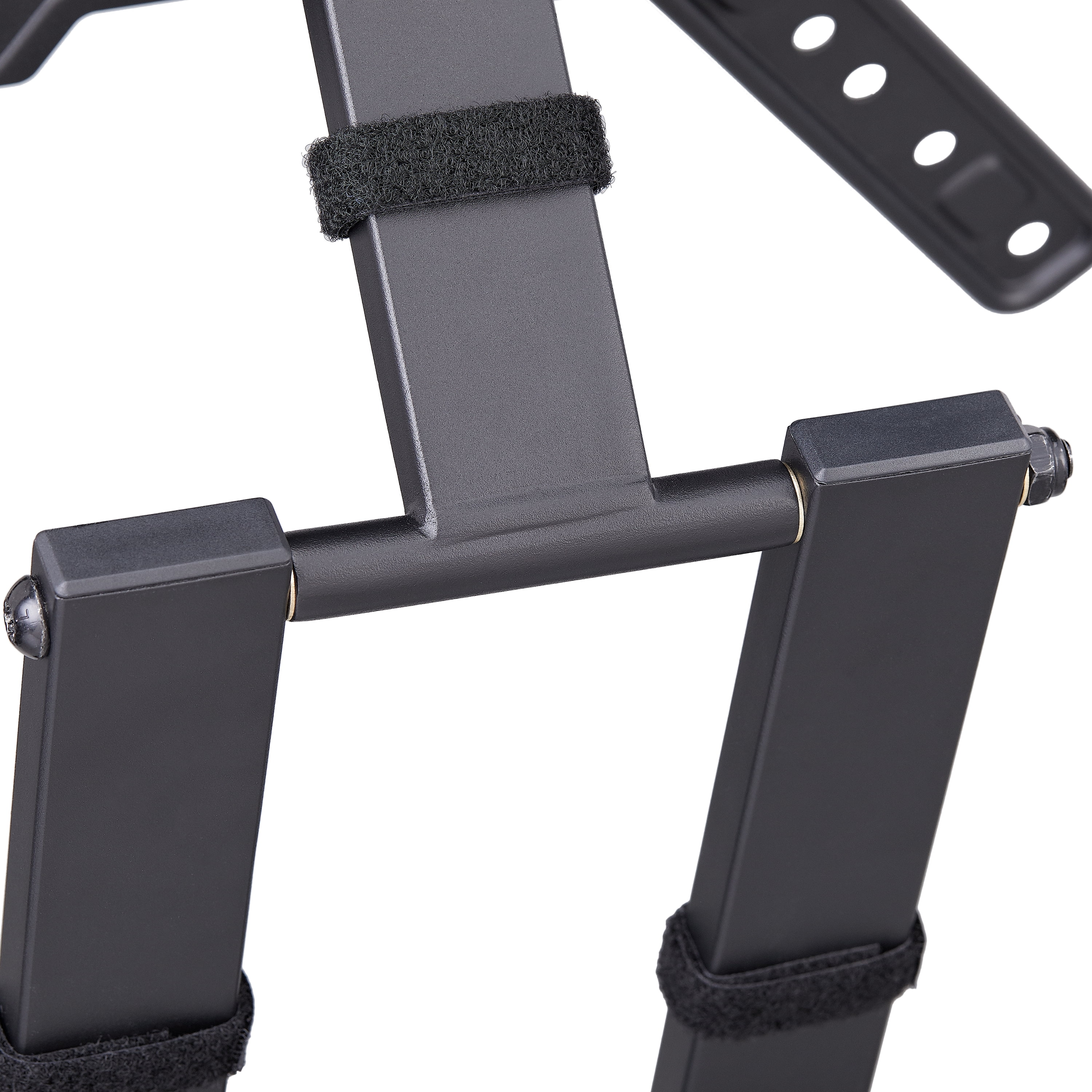 onn. Full Motion TV Wall Mount for TVs 32" to 47"