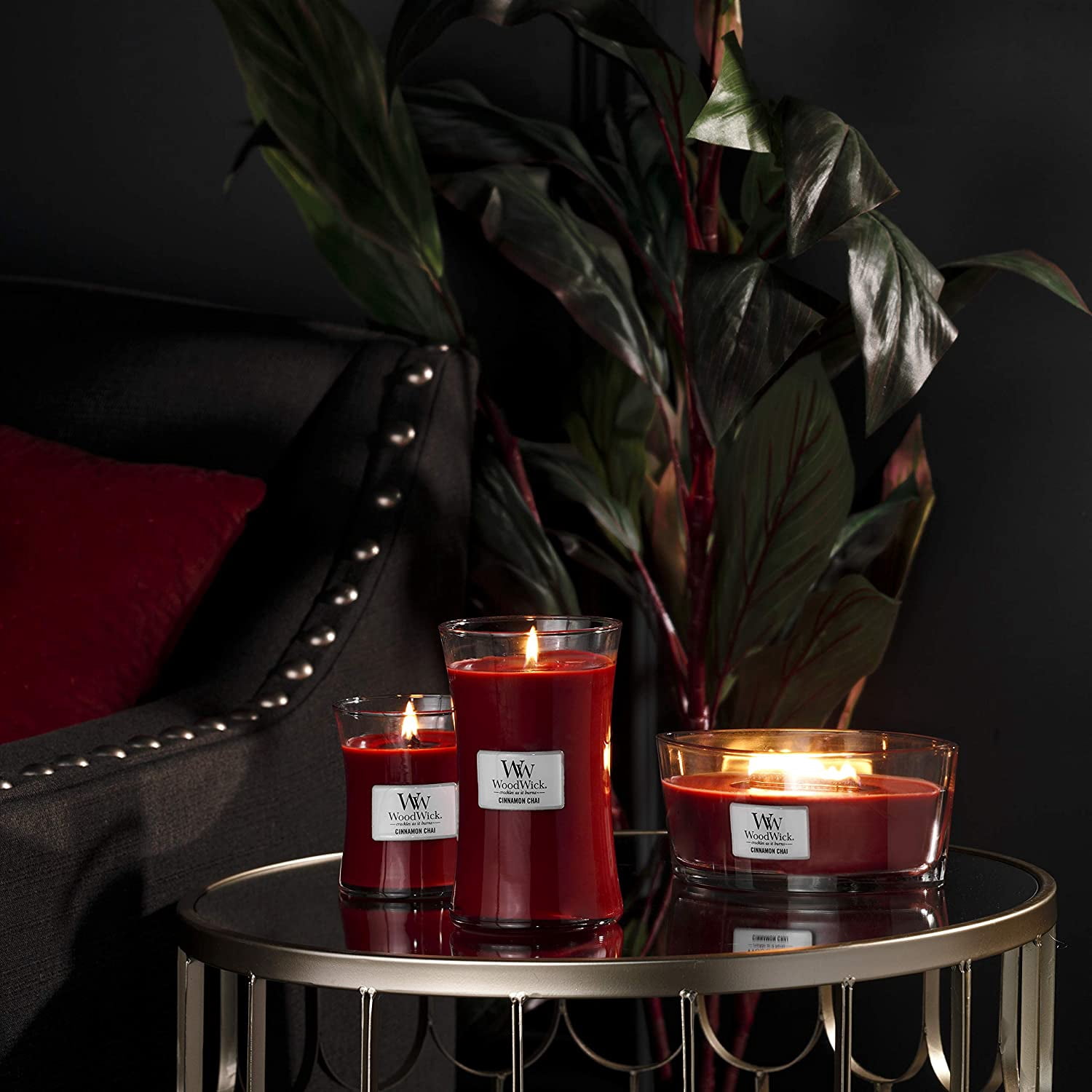 WoodWick - Cinnamon Chai Medium Hourglass Jar Candle