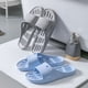 thumbnail image 2 of Zapatillas de casa para las cuatro estaciones, zapatillas de baño antifugas, zapatillas de baño para hombre y mujer con suela suave, huecas y antideslizantes, 2 of 5