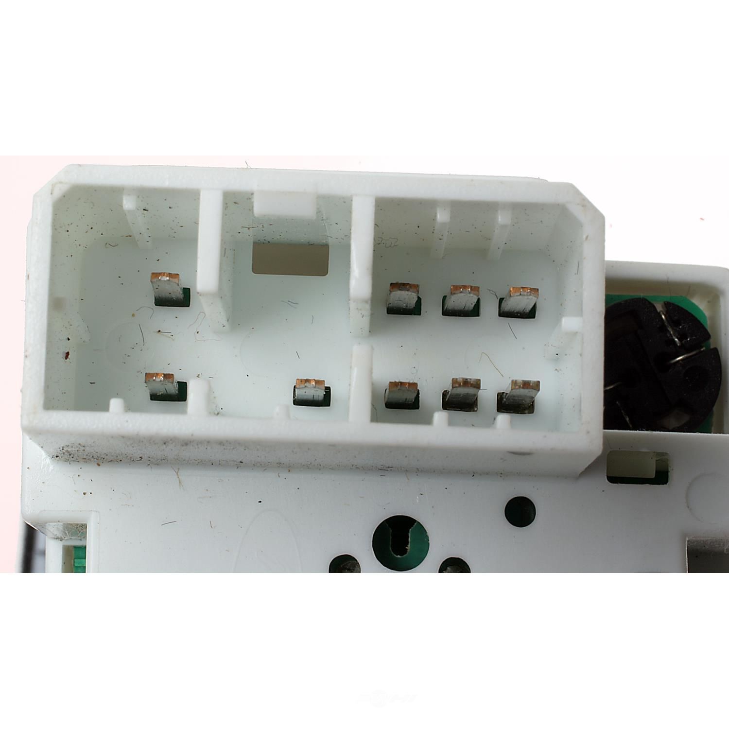 Standard Motor Products DS-609 Headlight Switch Fits select: 1995-1997 FORD CROWN VICTORIA, 1995-1997 MERCURY GRAND MARQUIS