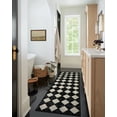 thumbnail image 3 of Alfombra Lahome, lavable, 2 x 7 pies, color blanco y negro, 3 of 9