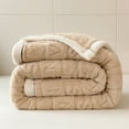 thumbnail image 1 of ComfortTouch Couverture Couleur : Camel; Taille : Grand Lit 1 Pce, 1 of 1