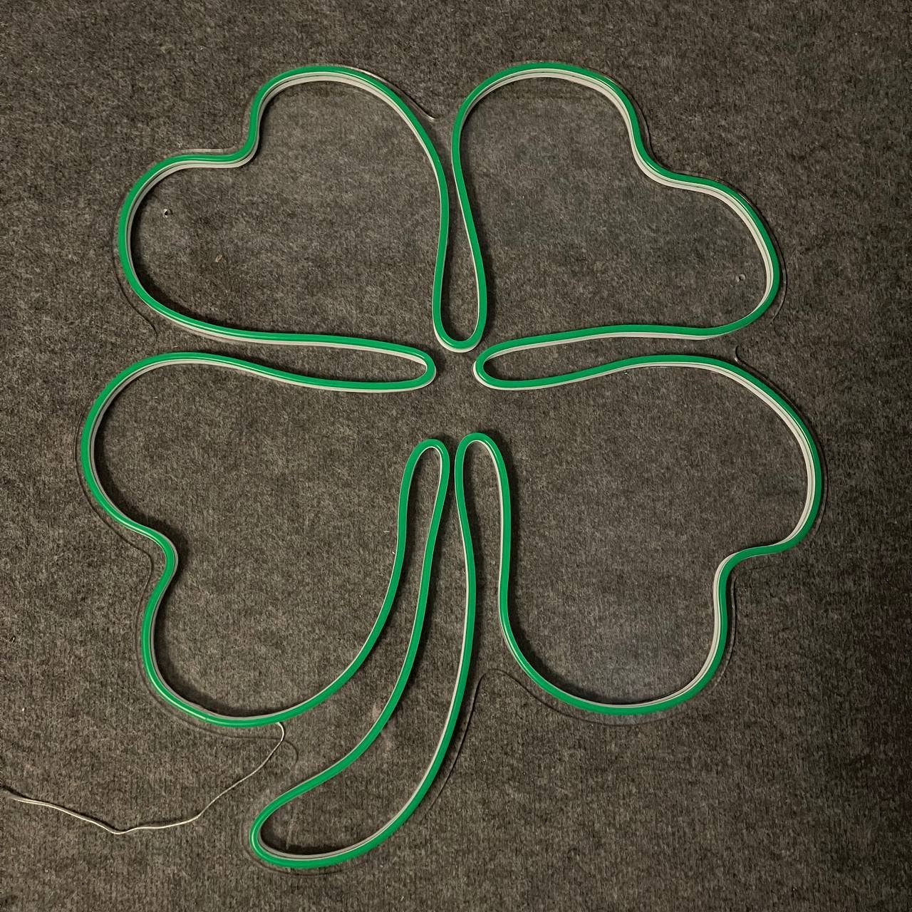 Glowneon Lucky Leaf Neon Sign, Plant Shop Decor