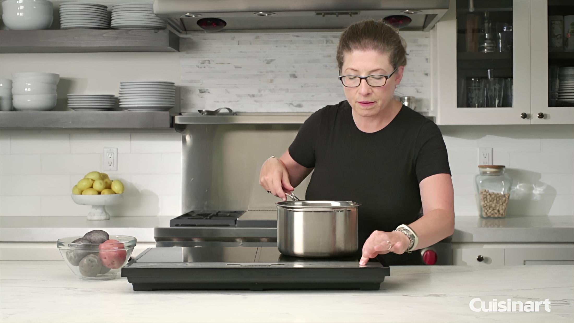 Cuisinart Ict-60P1 Specialty Appliances 23.5 in Residential Induction Cooktops with 2 Burners