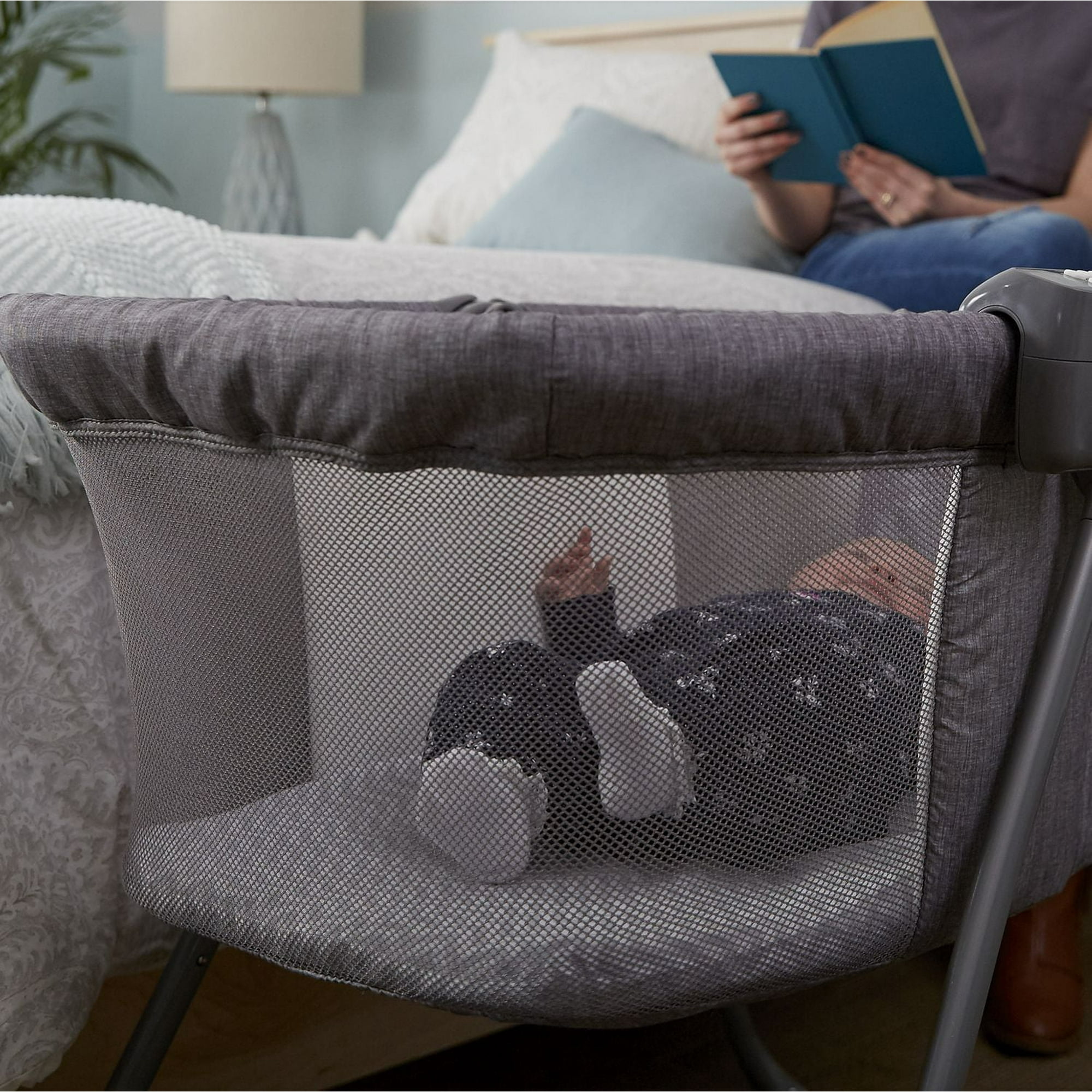 Evenflo Loft Portable Bassinet
