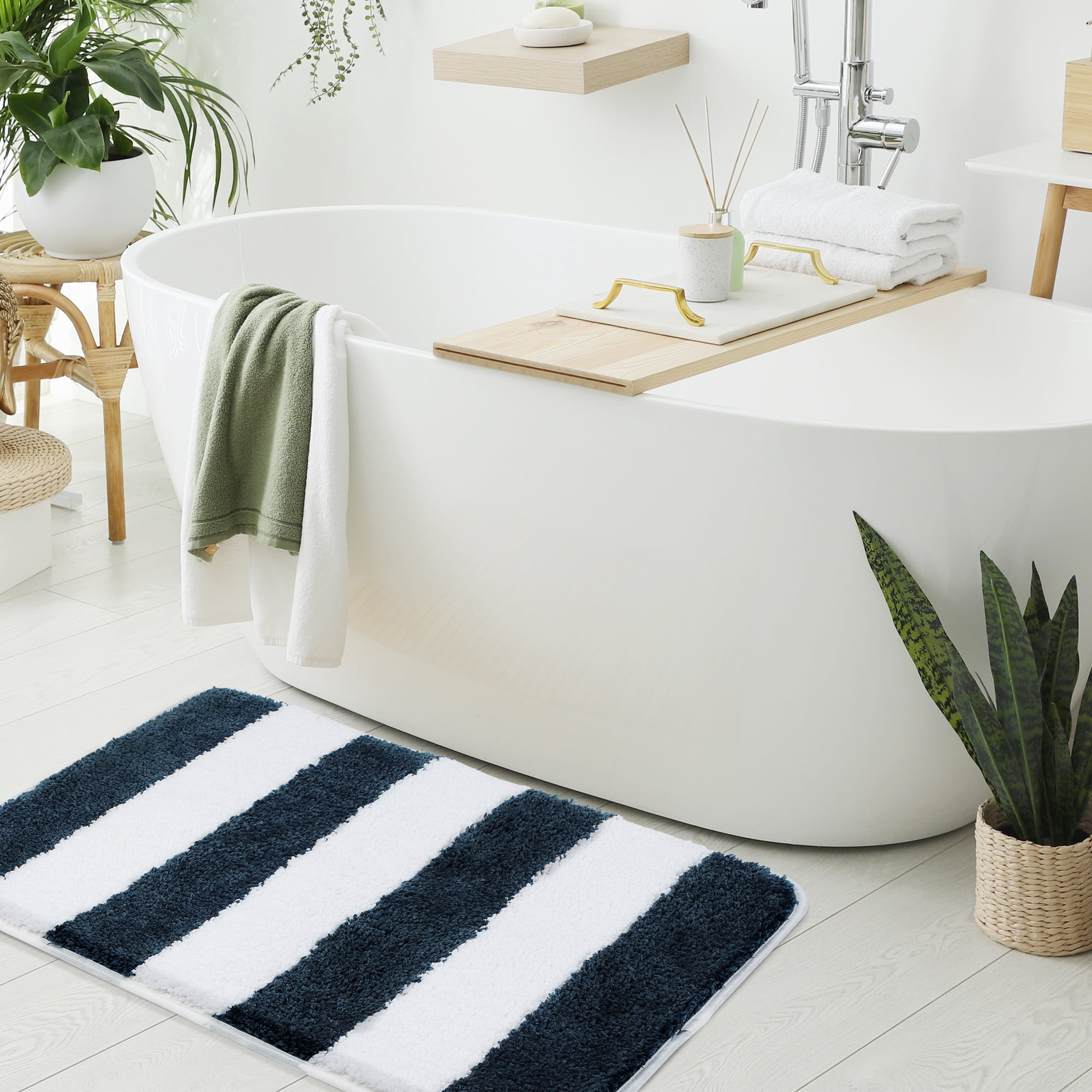 REGALWOVEN Microfiber Striped Bathroom Rugs, Shaggy Soft Thick&Water Absorbent Bath Mat Moroccan Blue&White 20"x31"