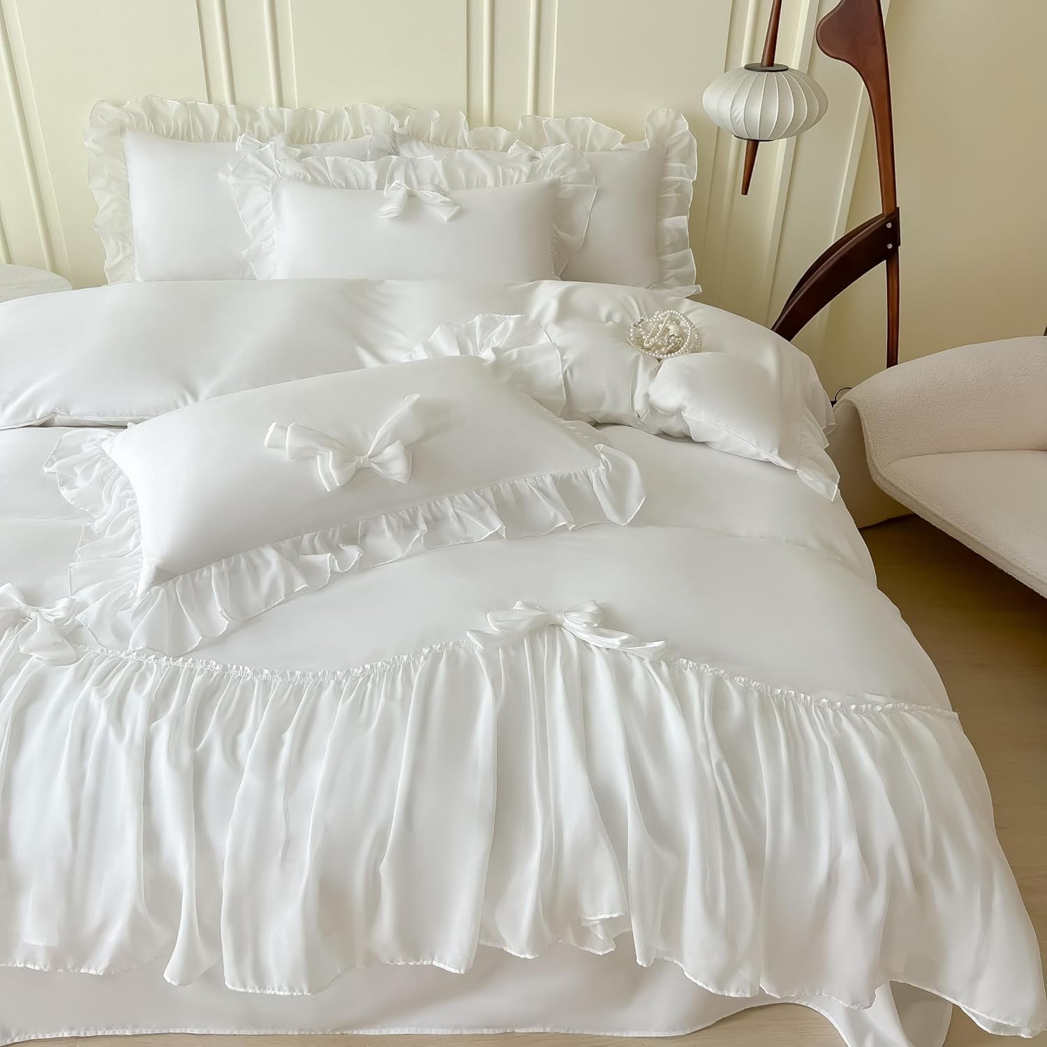 MOOWOO Ruffled Bedding Bow Duvet Cover Set with Butterfly Tie, Soft Brushed Microfiber Shabby Chic Bedding Set with Zipper Closure