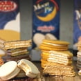 thumbnail image 2 of Moon Pie Minis Marshmallow Sandwiches Strawberry Flavor for Snacks Home Office Pantry Staple Picnic Movie Night Dessert Christmas  Holiday  Sandwich 6ct each Pack of 4 w/ Bonus Snoep in Beperkte Oplag, 2 of 7