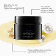 thumbnail image 4 of Fiudx Ofertas relámpago del día Crema facial anti-argugas para hombre, pastilla firme, hidrata e hidrata, 50g, 4 of 5