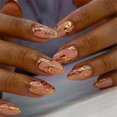 thumbnail image 1 of HPYFOI Uñas postizas adhesivas Almond Gold Floral, 24 piezas, 1 of 6