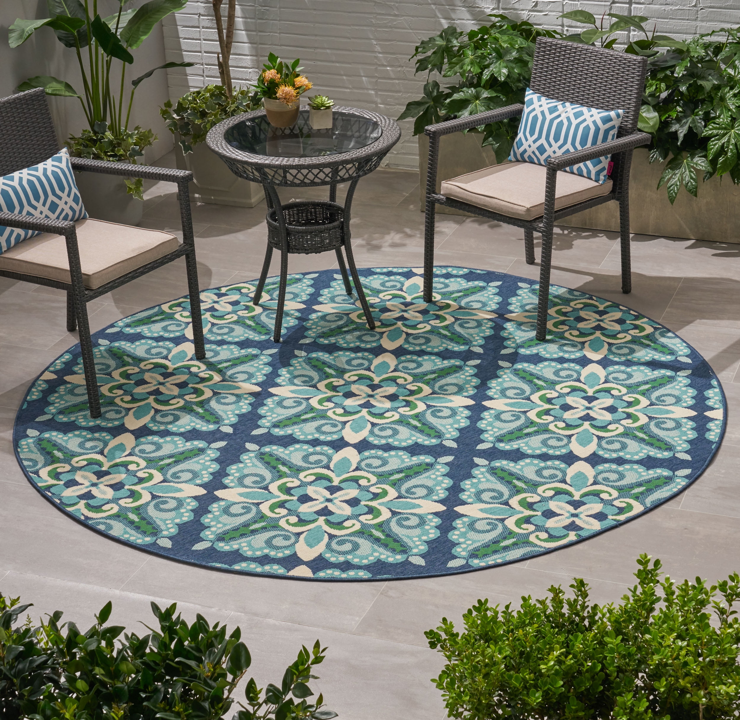 Sage Outdoor 7'10 Round Medallion Area Rug Blue and Green