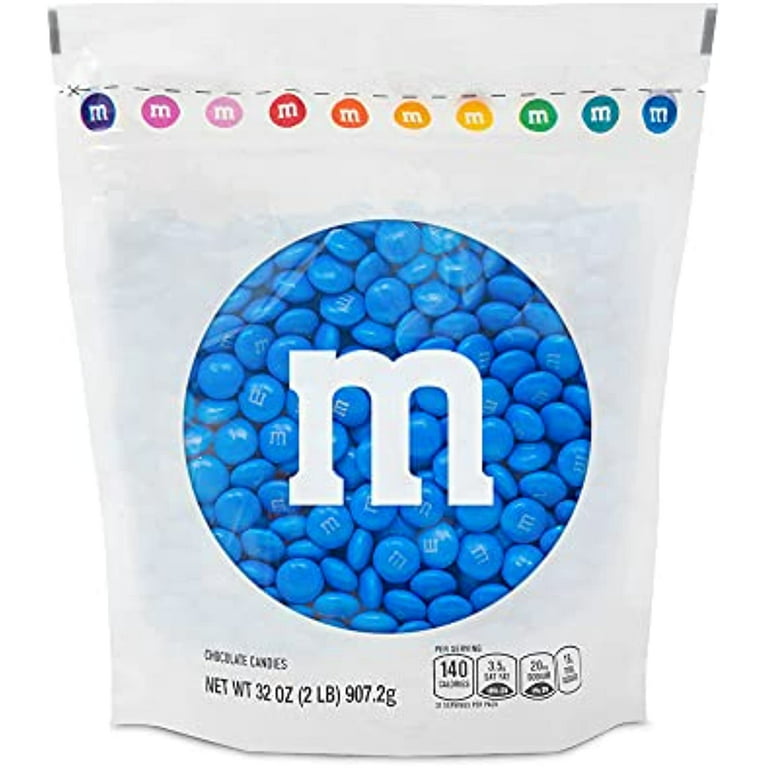 M&M'S Peanut Blue Chocolate Candy, 2lbs of Bulk Candy in Resealable Pack  for Graduations, Weddings, 4th of July, Birthday Parties, Candy Bars,  Dessert