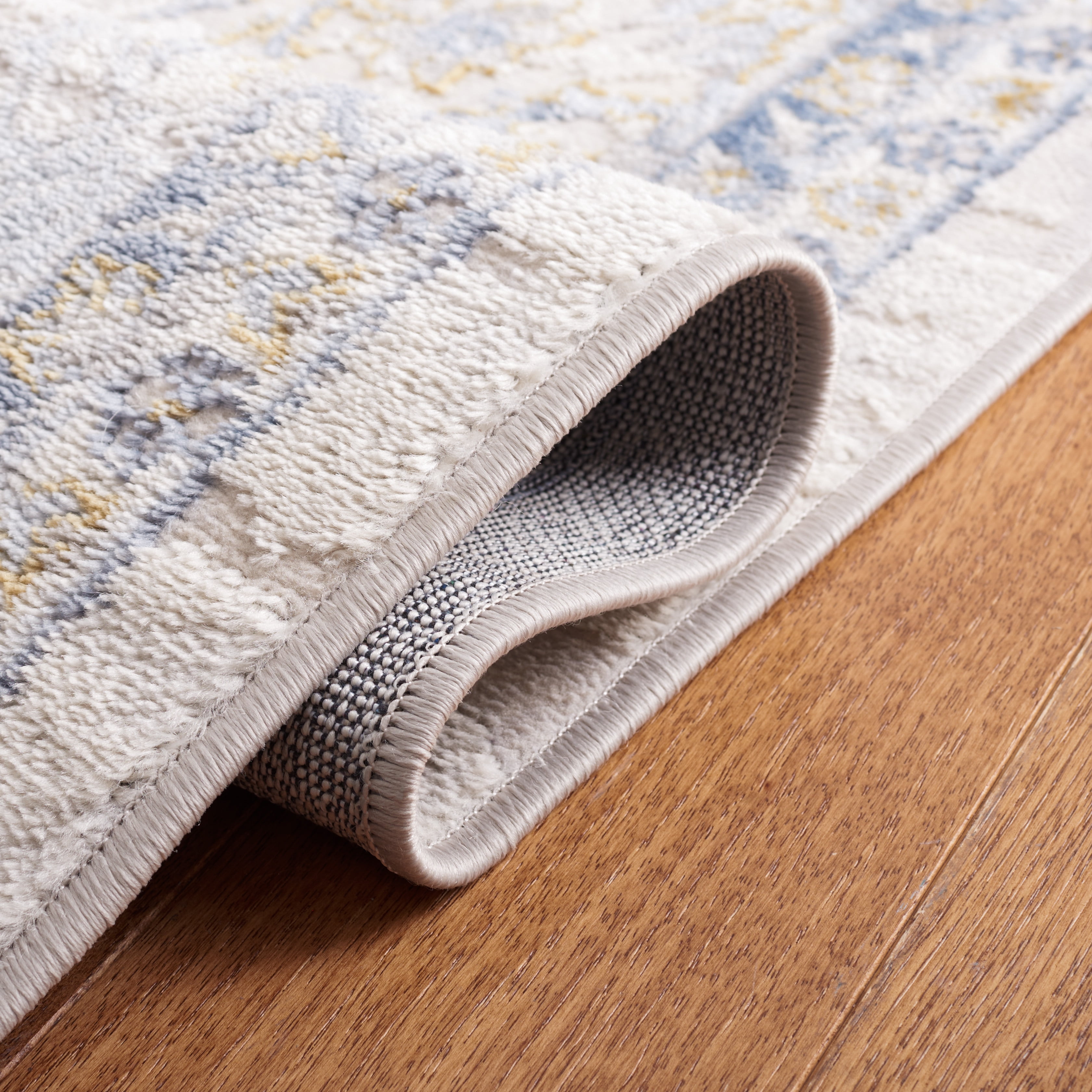 SAFAVIEH Palma Isidora Oriental Runner Rug, Beige/Light Blue, 2' x 6'