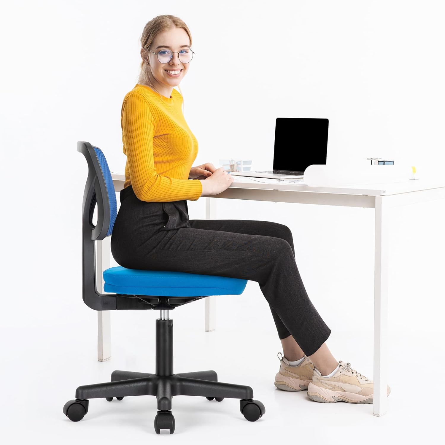 QUIOCOZY Armless Small Home Office Desk Chair, Ergonomic Low Back Computer Chair, Adjustable Rolling Swivel Task Chair with Lumbar Support for Small Space