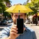thumbnail image 4 of Funda parasol para teléfono con clip, protección UV, antideslumbrante, ángulo ajustable, impermeable, para fotografía al aire libre, selfies, videollamadas, compacto y portátil., 4 of 6