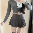 thumbnail image 2 of Falda corta estilo americano de talle alto que adelgaza la línea A para mujer, nueva falda de lana plisada blanca para desplazamientos diarios otoño/invierno, 2 of 4