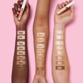 thumbnail image 2 of Correcteur éclaircissant Glimmer Concealer™, couvrance modulable, 2 of 3