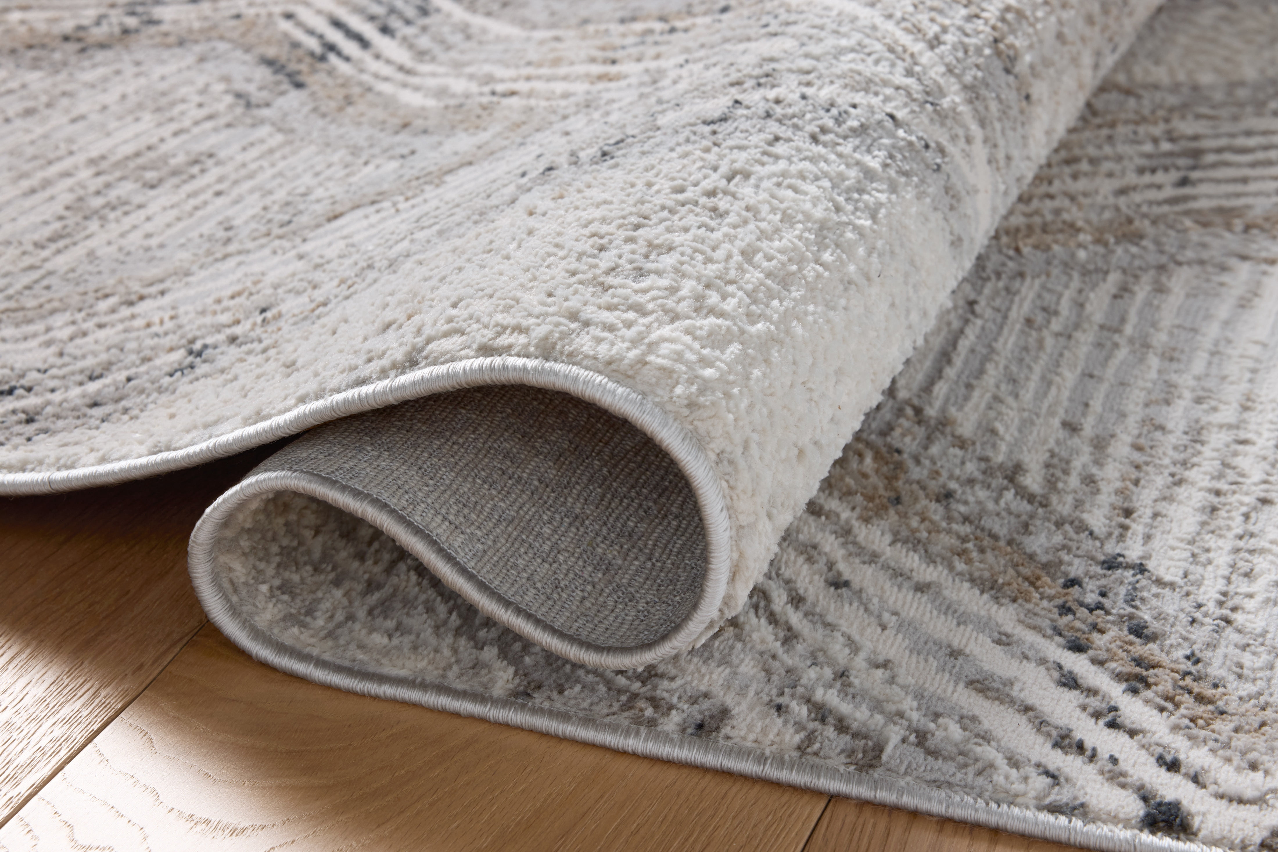 Loloi Hollis Mist / Natural 6'-7" x 9'-3" Area Rug