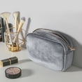 thumbnail image 2 of Organizador de cosméticos portátil para guardar artículos de belleza en movimiento, bolsa de maquillaje de viaje gris, 2 of 8