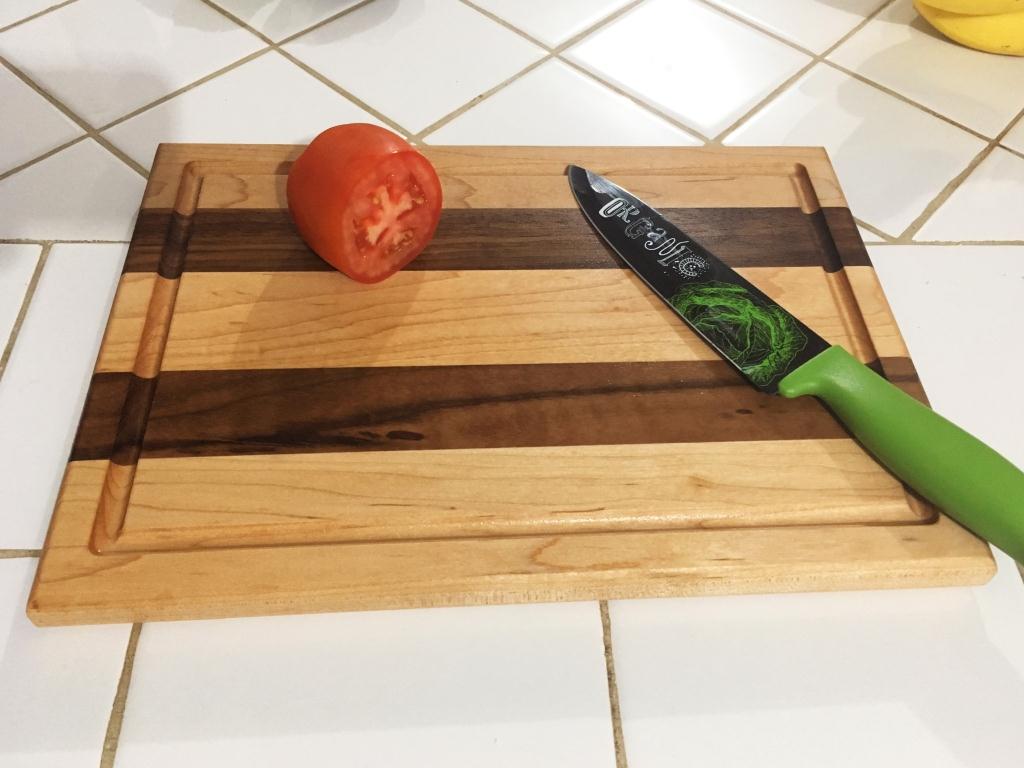 Mixed Maple and Walnut Edge grain with juice groove Cutting Board