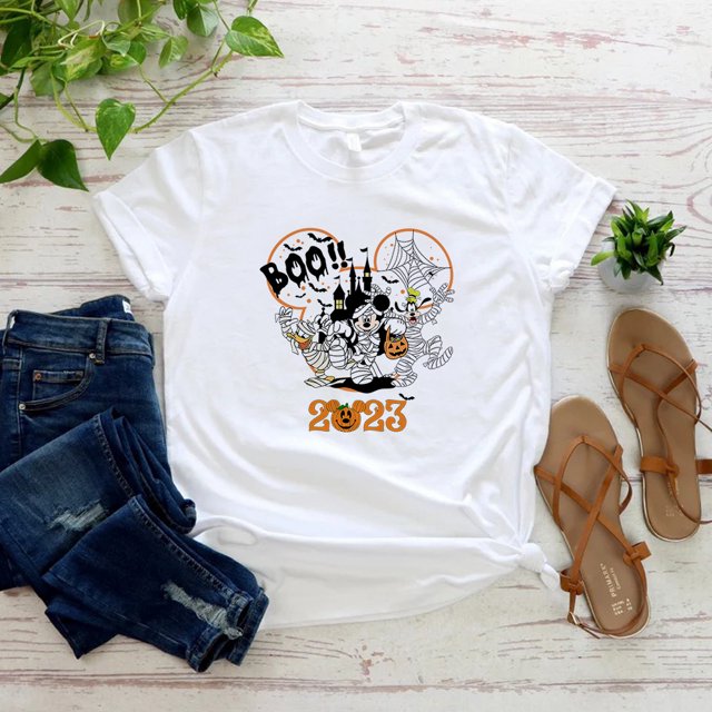 Ropa de dibujos animados de Disney para mujer, Camiseta con estampado de Jack Skellington, Mickey, Magic Kingdom, Disneyland, vacaciones