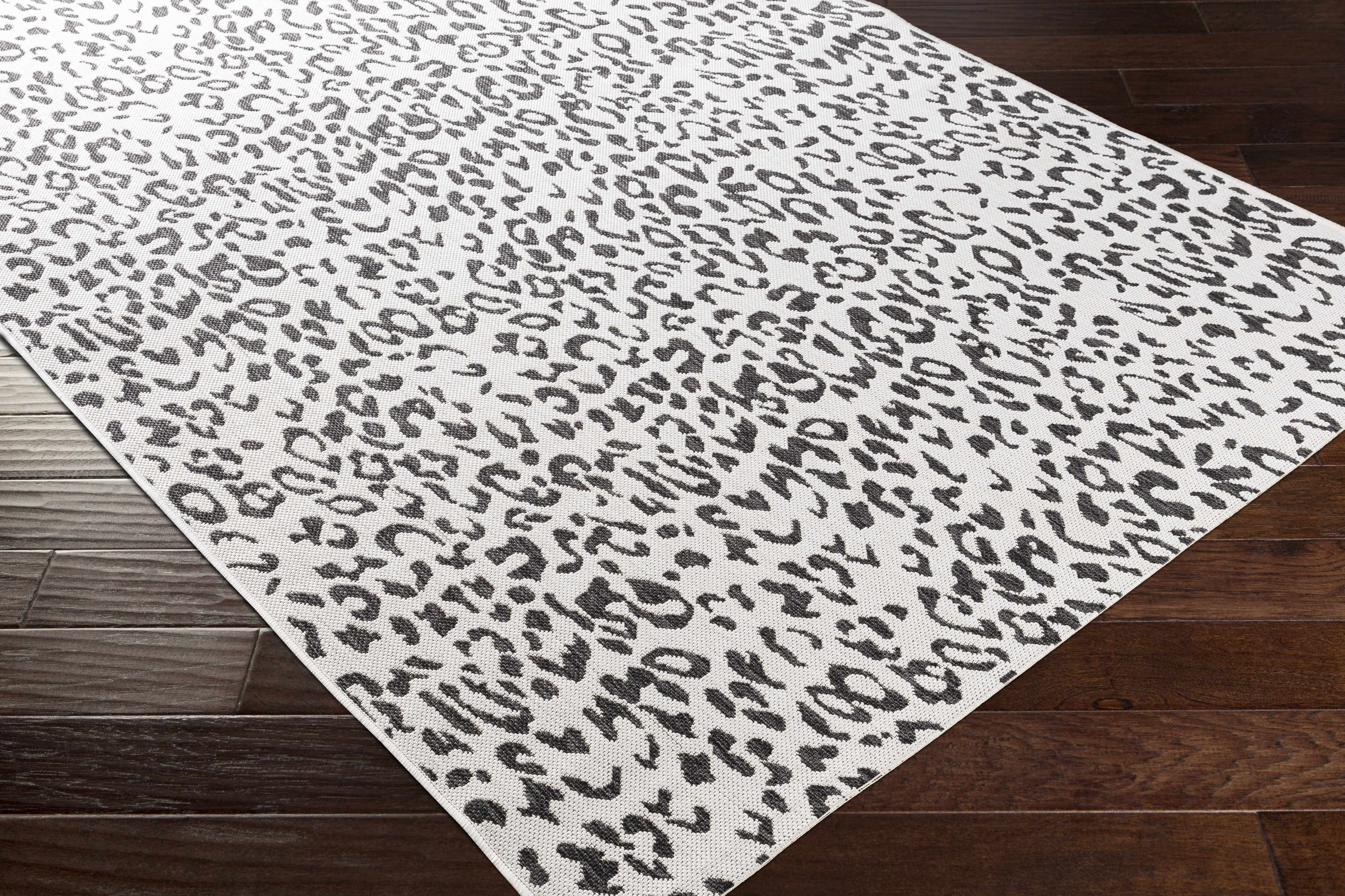 Hauteloom Alderbury Living Room, Bedroom Patio Outdoor Area Rug - Contemporary - Black, Off White, Charcoal - 5'3" Round