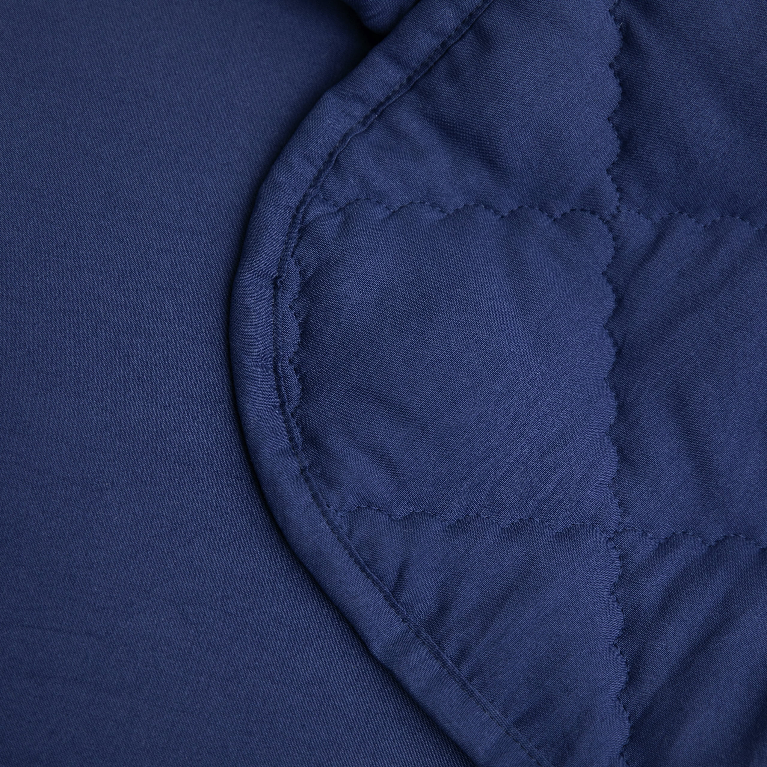 Flxxie Microfiber Toddler Bedding Set, Soft and Easy Care Crib Sheet Set, Includes Quilted Comforter, Flat Top Sheet, Fitted Sheet, Envelope Pillow Case for Boys and Girls, Navy Blue, 4 Pieces