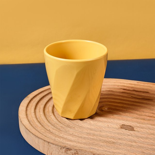 Birdeem Multi-Purpose Plastic Cups,Reusable and Durable with Twist Grip Design,Various Colors for Drinking,Parties,Home and Outdoor Use