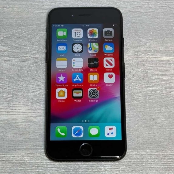 Pre-Owned Apple iPhone 7 32GB Jet Black Unlocked