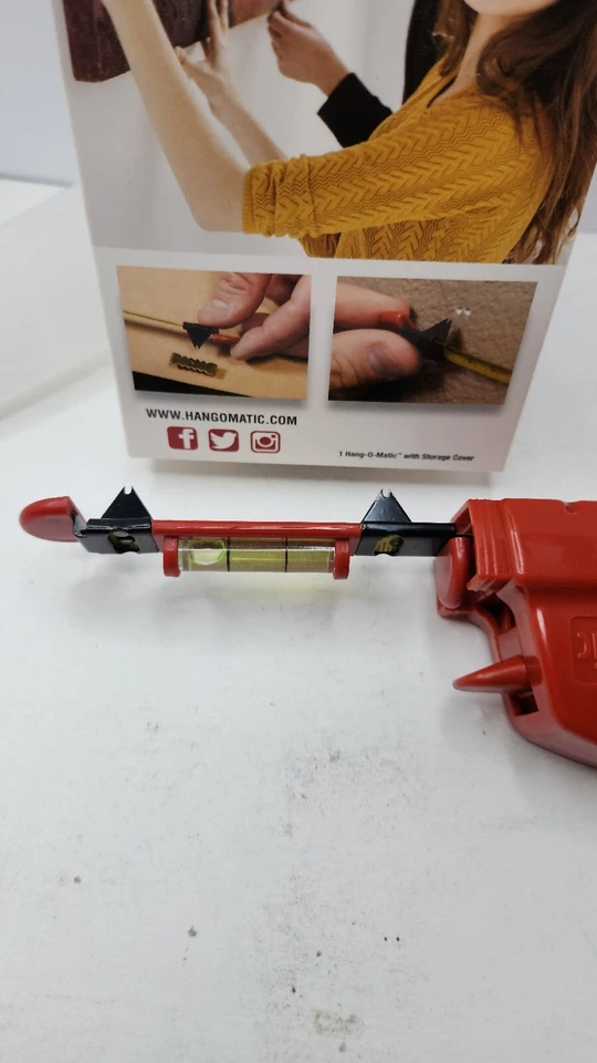 Hang-O-Matic Measure | Level | Mark | 6' Measuring Tape For Hanging Frames