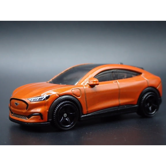 Open Box 2021-2026 FORD MUSTANG MACH E ELECTRIC SUV 1/64 SCALE DIORAMA DIECAST MODEL CAR