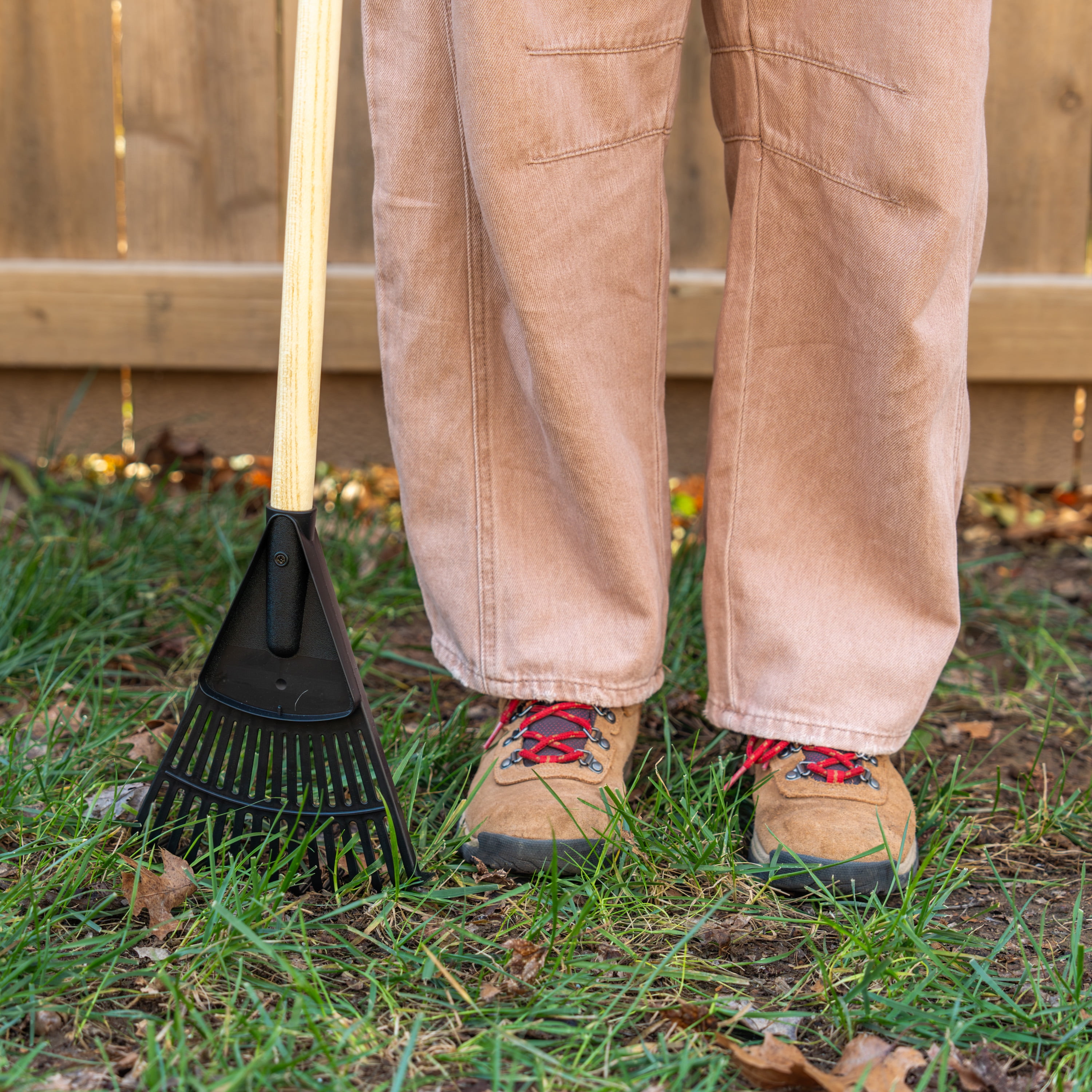 Expert Gardener 8-inch Wood and Poly Shrub Leaf Rake