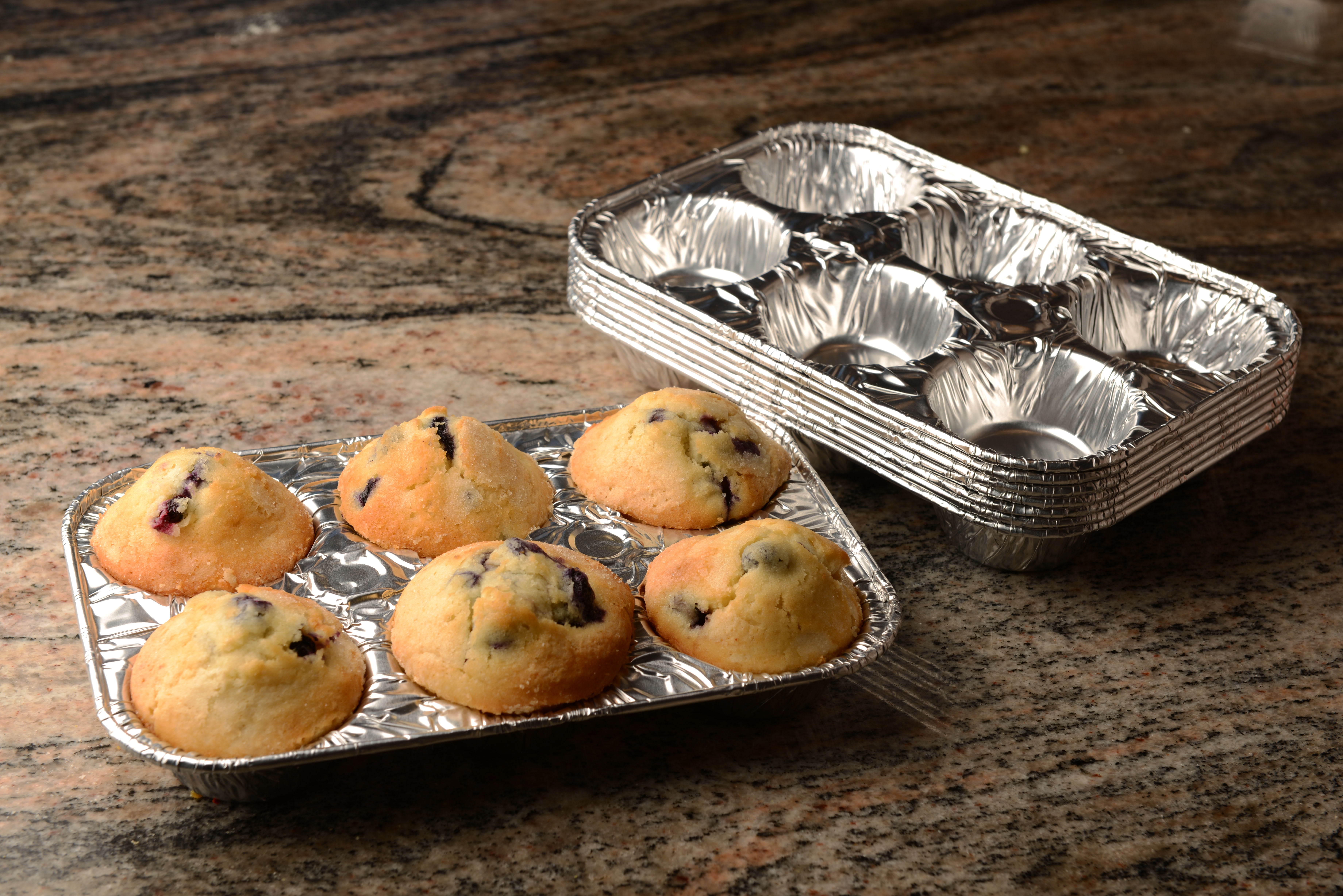 Durable 6-Cup Foil Muffin Pan 500/CS –
