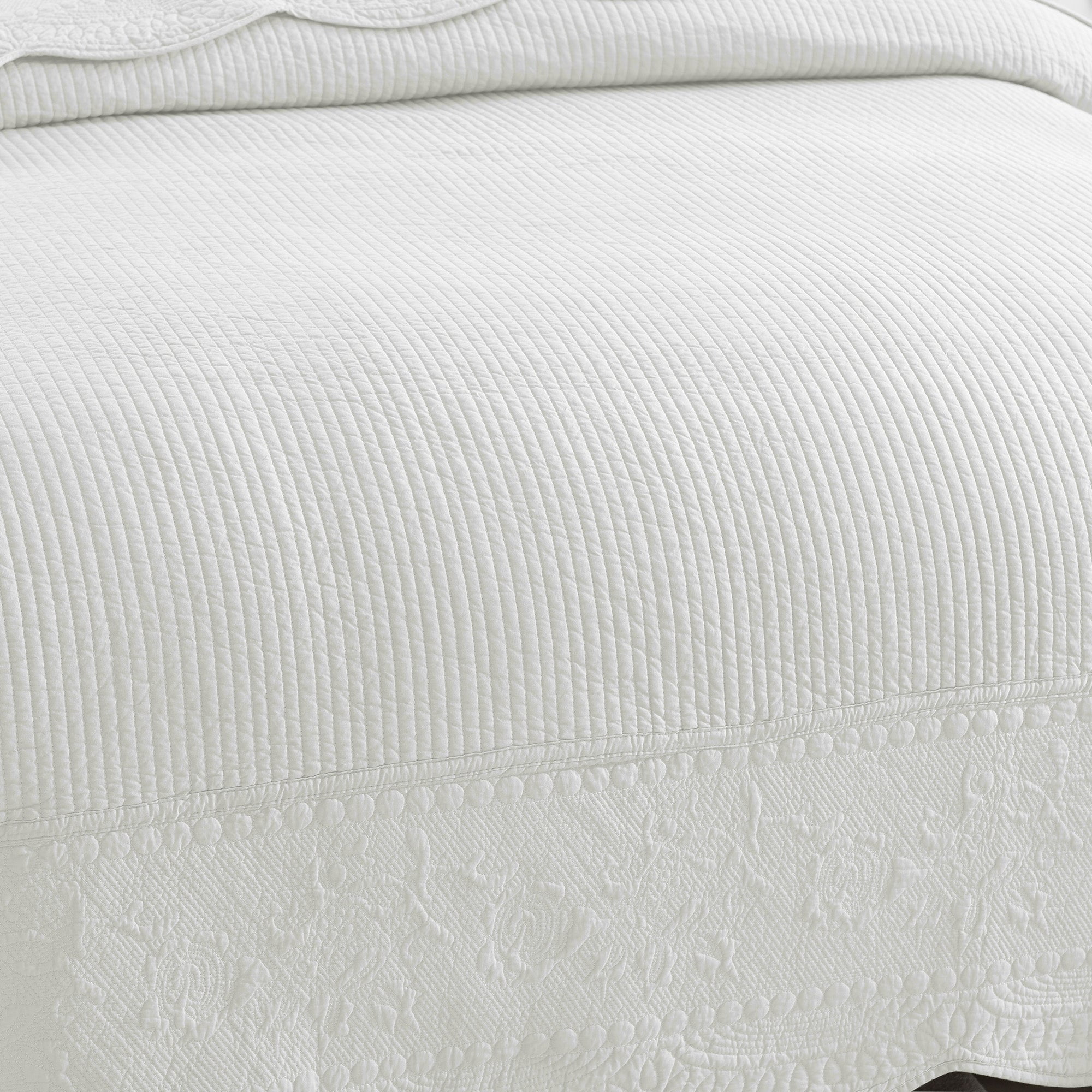 MarCielo 3-Piece Elegantly Embroidered 100% Cotton Oversized Quilt Bedspread Set TG