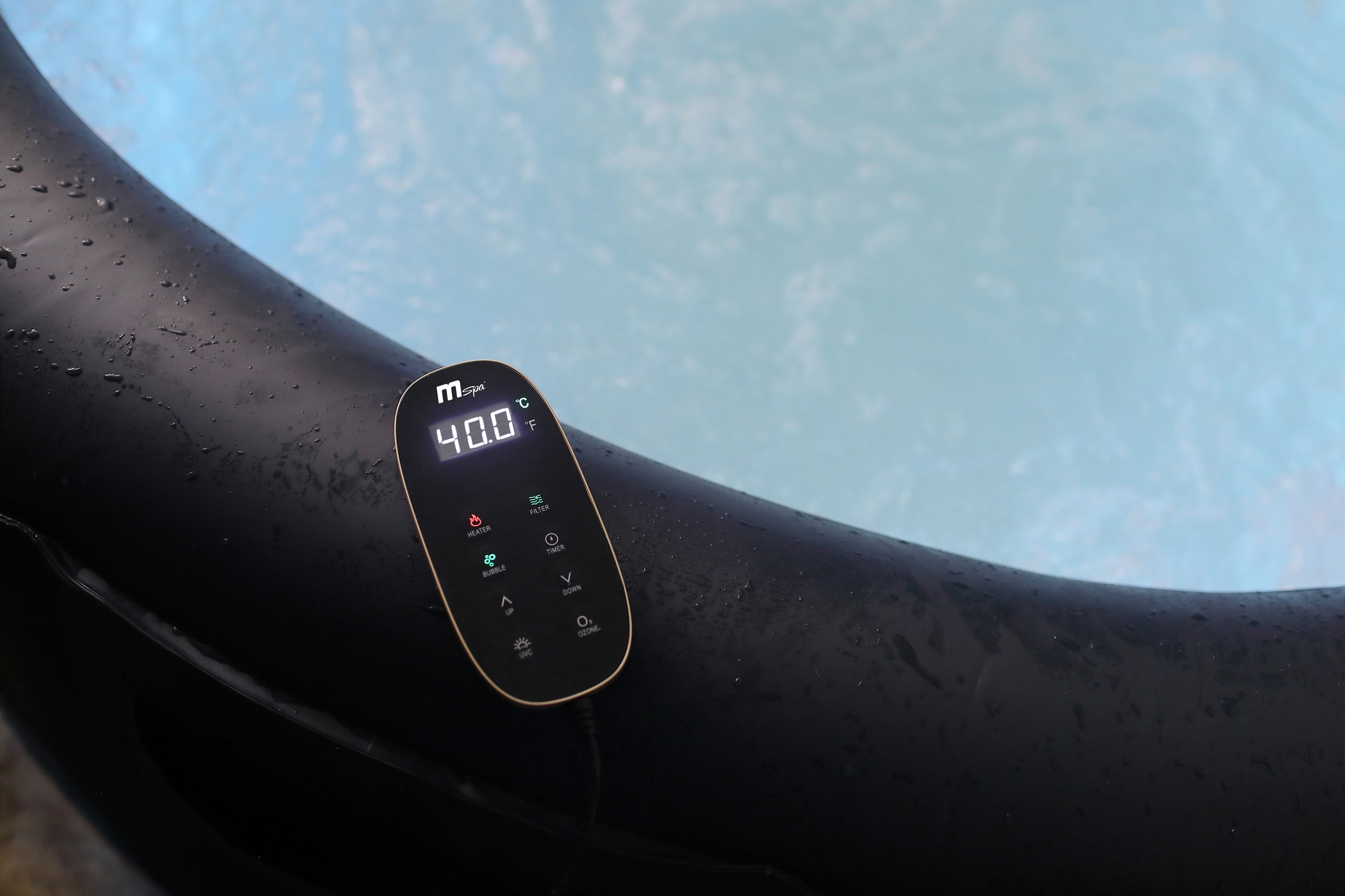 M SPA Urban Series Aurora Round Inflatable Hot Tub Spa with Bubble Massaging and Sanitizer Lighting for 4+2 Person
