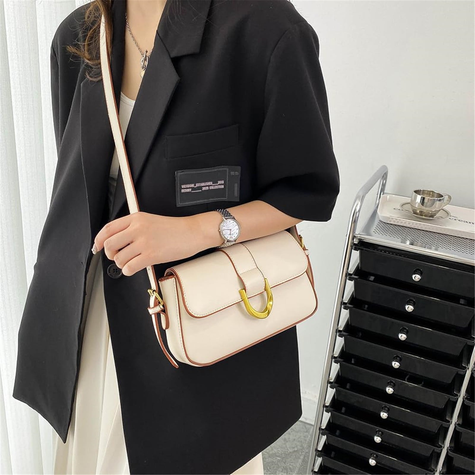 Jierger Small Shoulder Bag Purse for Women Handbag Clutch Purse Classic Retro Crossbody Bag Satchel for Women Shoulder Purses and Handbags for Men Women Outdoor Travel Work