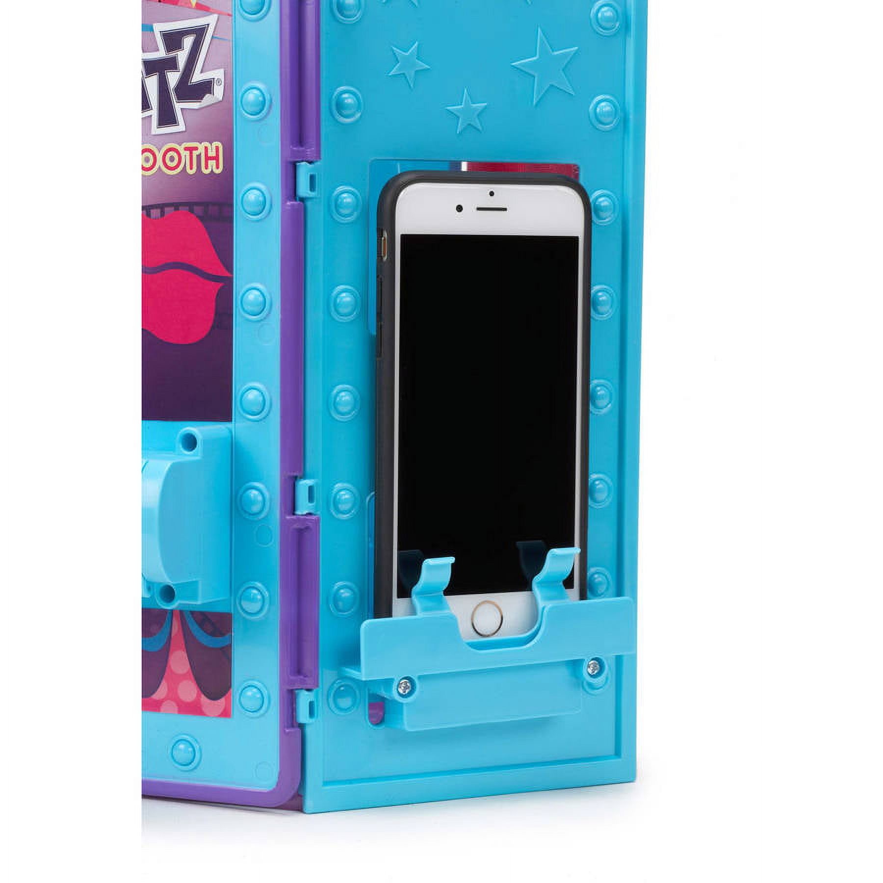 Bratz #SelfieSnaps Photobooth with Doll, Great Gift for Children Ages 6, 7, 8+ - image 3 of 5