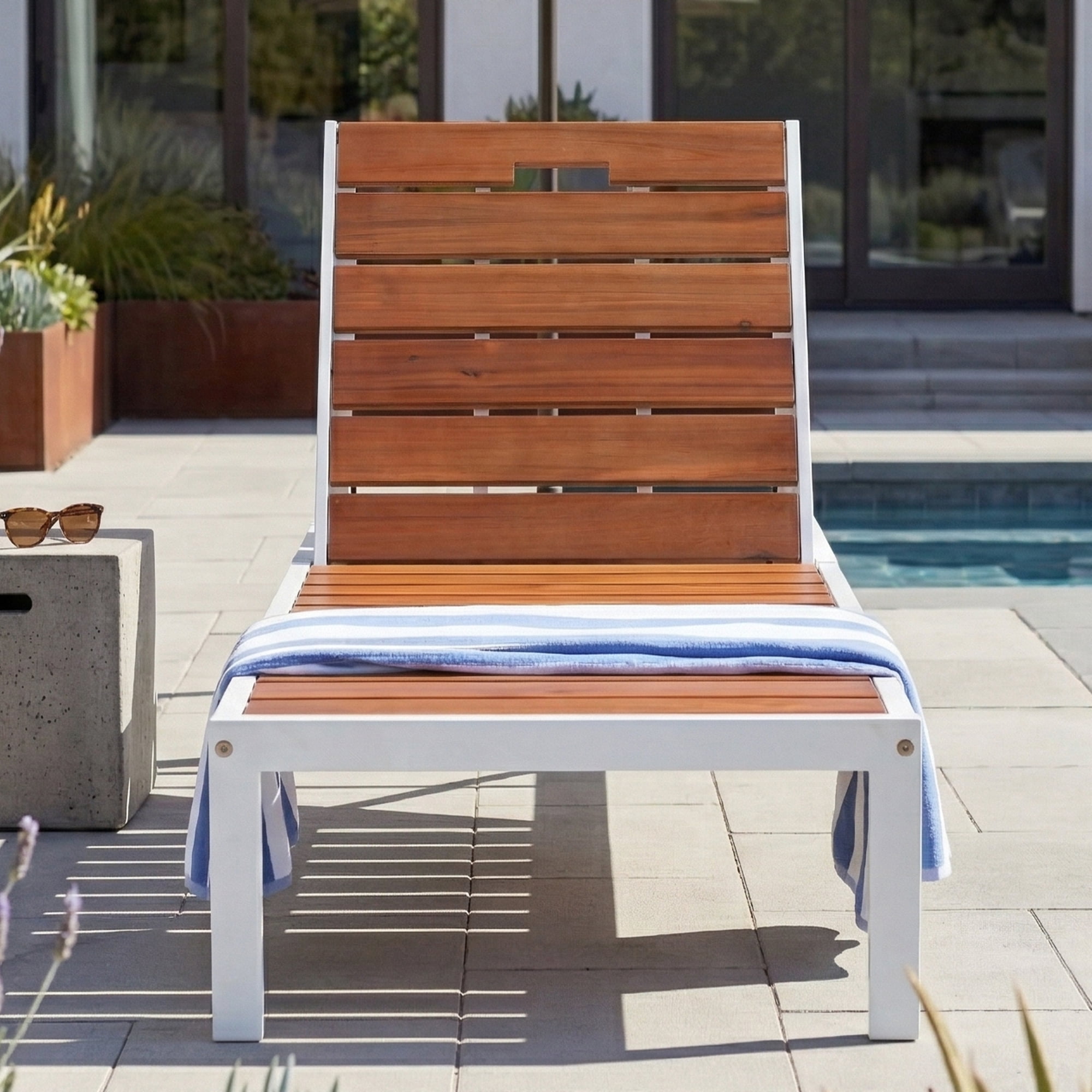 Poolside Chaise Lounge Set, Outdoor Recliner Daybed for Patio Poolside, White and Brown