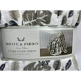 Monte & Jardin Ultra Plush Throw (60 x 70 in ) Leaves