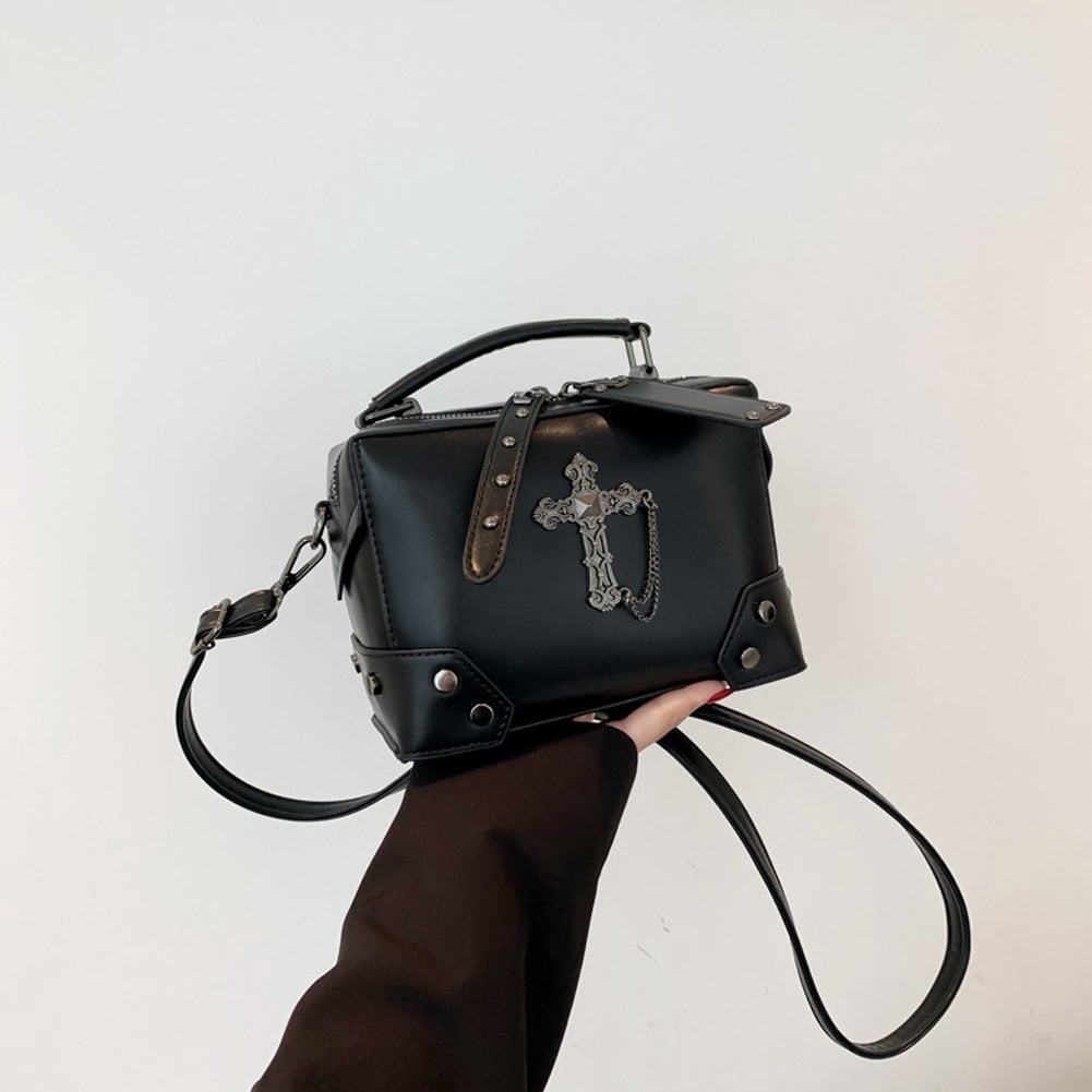 Hzzsbu Gothic Skull Shoulder Bag - Punk Studded Crossbody Purse with Chain Strap for Women