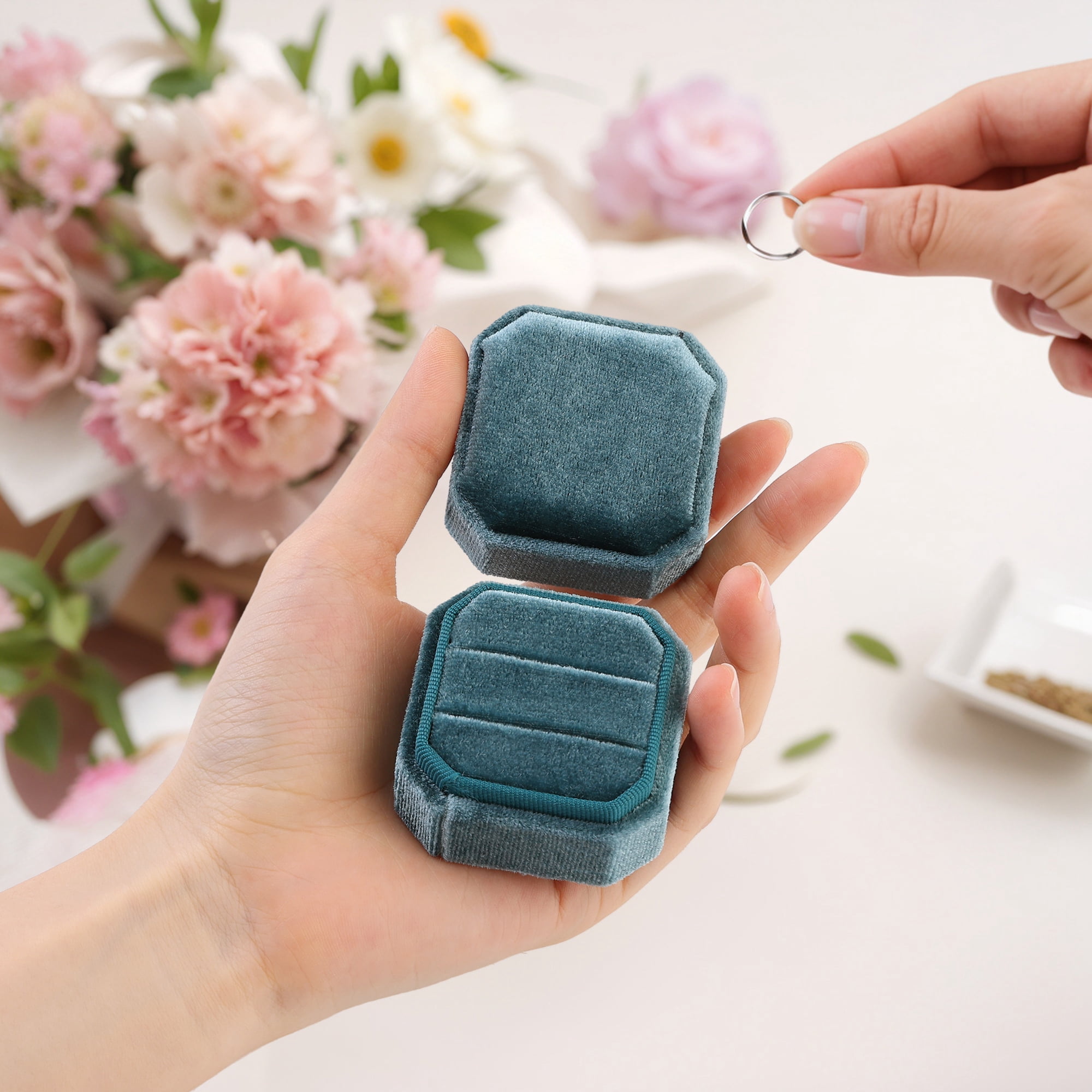 Velvet Ring Box for Proposal Engagement Wedding Ceremony Storage 2 Slots Peacock Green