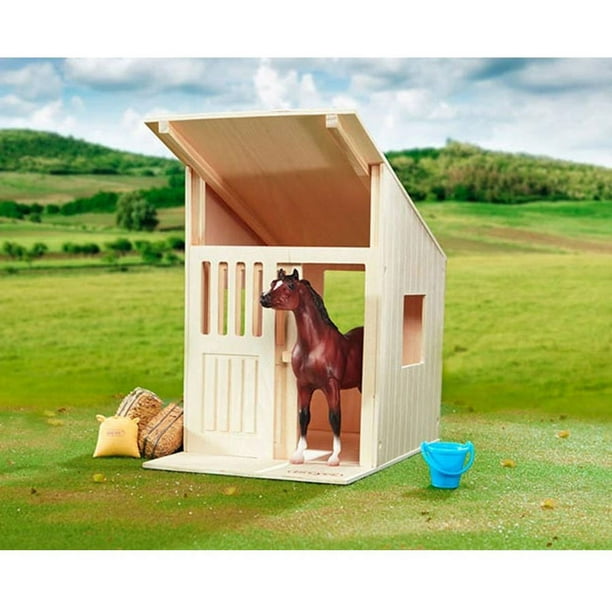 Breyer Freedom Series (Classics) Hilltop Horse Wood Stable 13.75" x 7