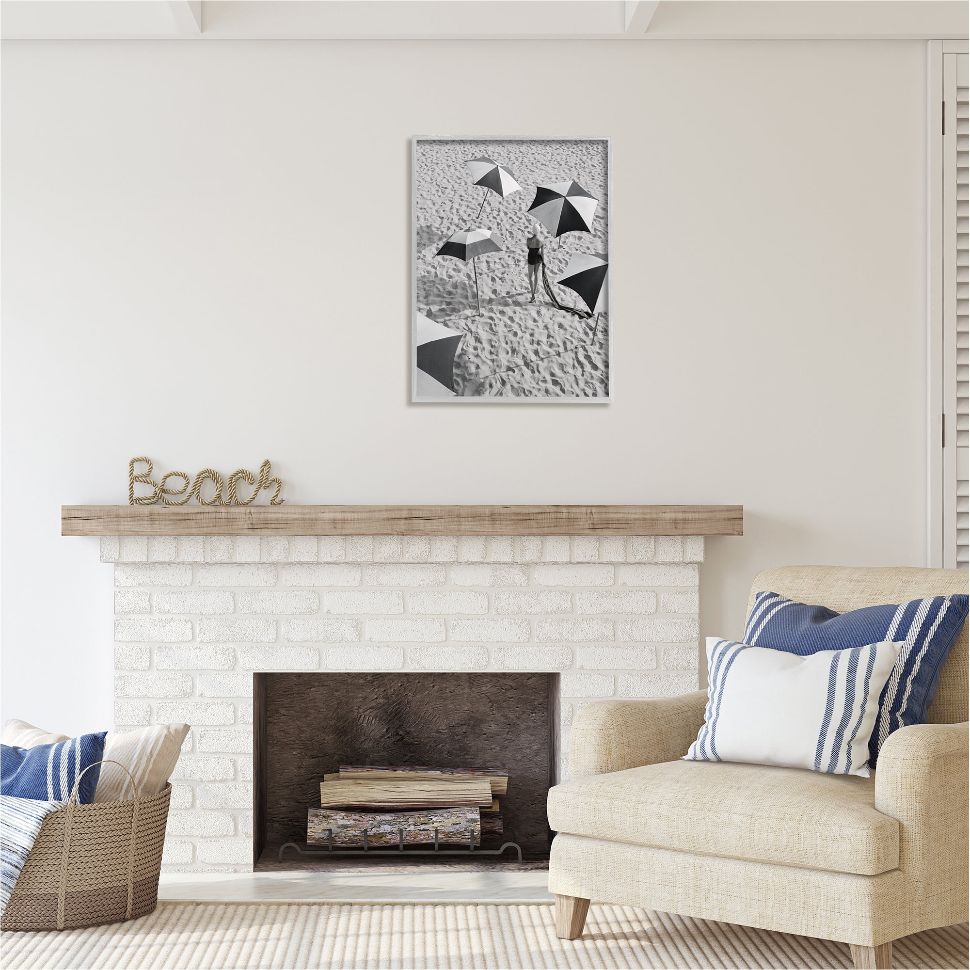 Stupell Industries Vintage Beach Fashion Nature Photography Gray Framed Art Print Wall Art, 24 x 30