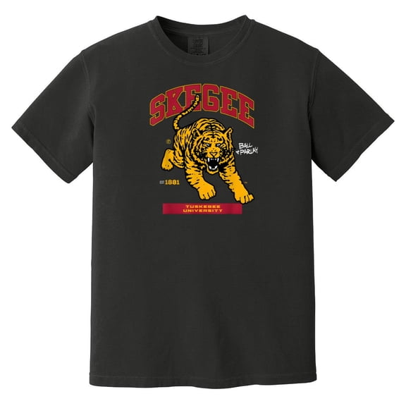 Tuskegee University TU HBCU Golden Tigers Alumni Fan Gift Comfort Color T-Shirt