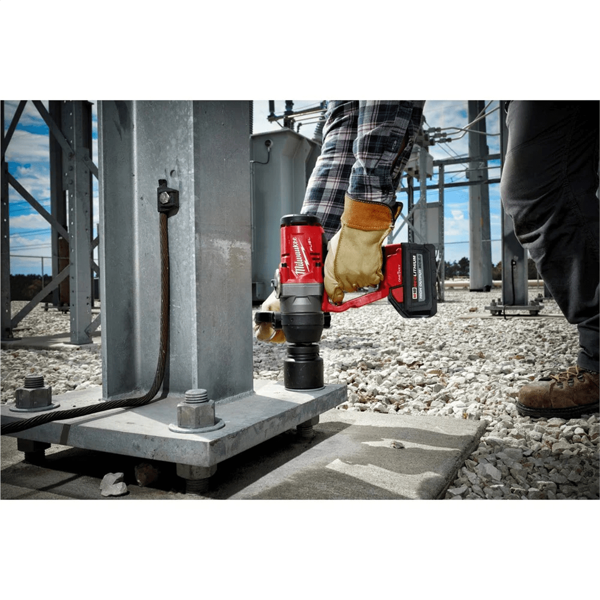 Milwaukee 2867-22 M18 FUEL 1" High Torque Impact Wrench Kit