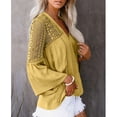 thumbnail image 3 of Camisa informal de ganchillo para mujer, cuello en V, mangas largas acampanadas, blusa holgada informal transpirable respetuosa con la piel para uso diario, 3 of 6