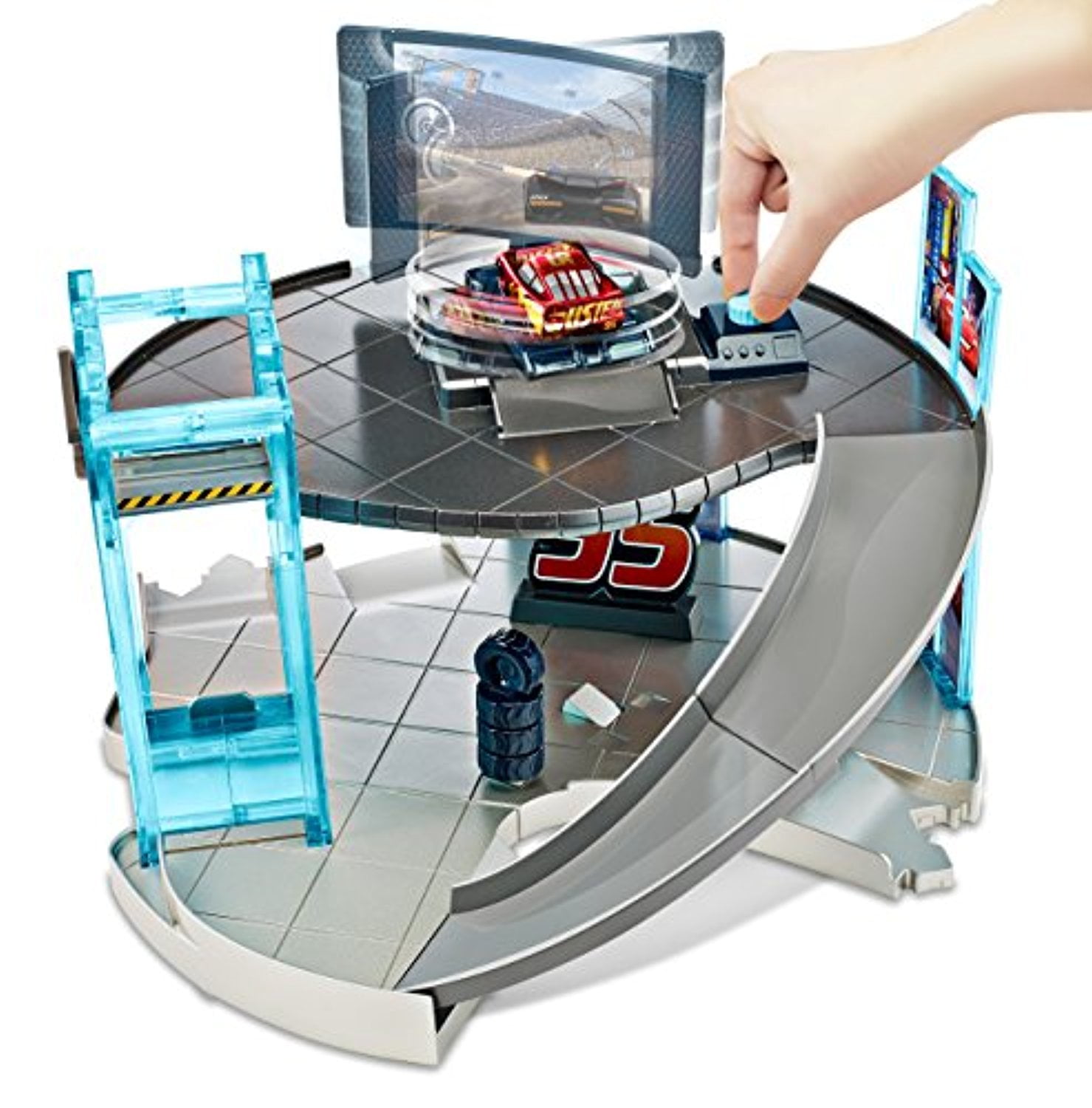 cars 3 rust eze racing center playset