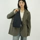 thumbnail image 4 of Bolso de pecho de tela, bolso cruzado, bolso de pecho deportivo, bolso de pecho portátil con múltiples bolsillos de almacenamiento, 4 of 5