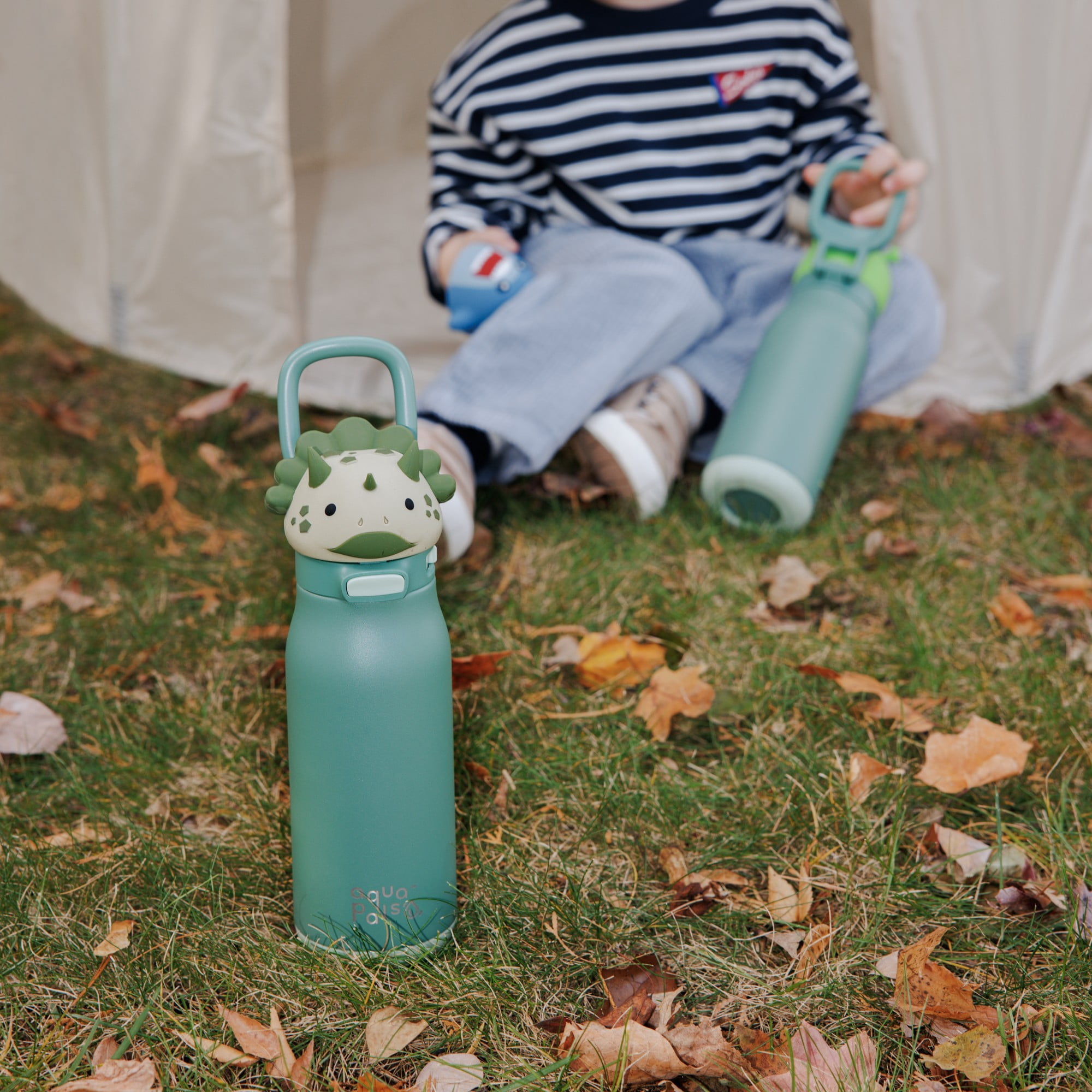 Aqua Pals 14oz Green Water Bottle with Interchangeable Dino, Alien & Shark Heads