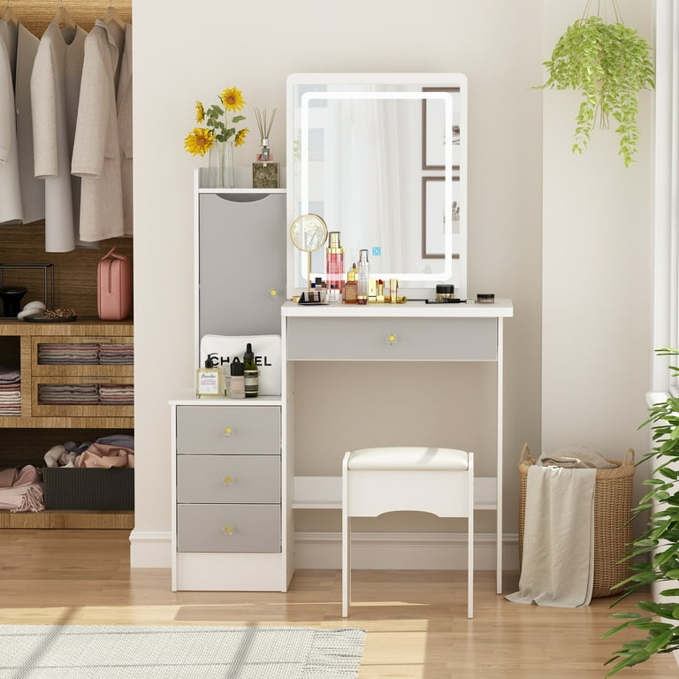 Dressing mirror with online drawers